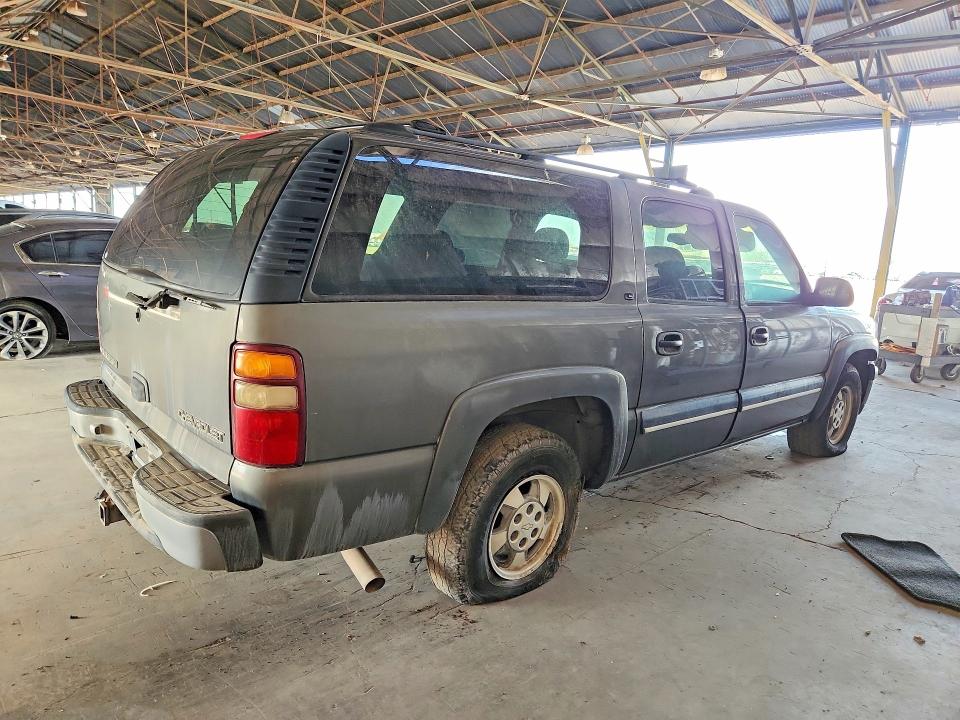 Продажа на аукционе авто 2001 Chevrolet Suburban, vin: 3GNFK16T81G196608, номер лота: 61990576