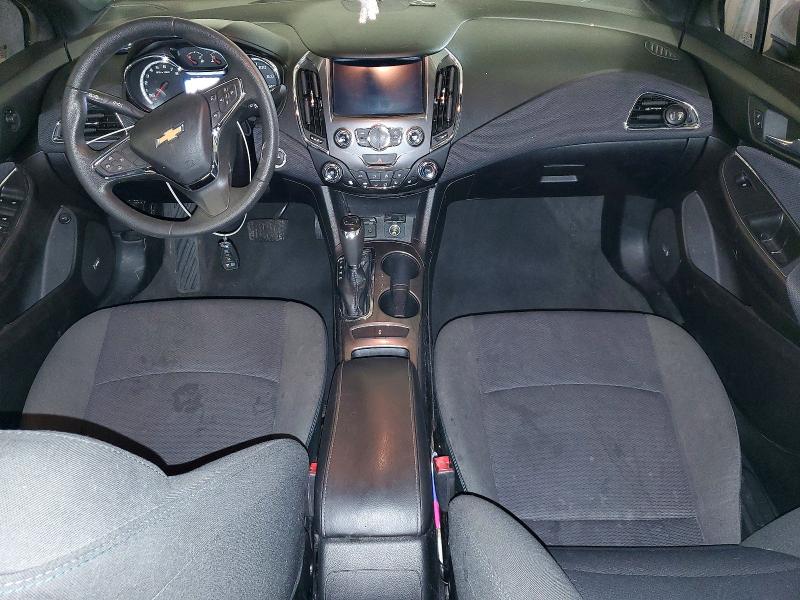 61697866 :رقم المزاد ، 1G1BE5SM6J7115551 vin ، 2018 Chevrolet Cruze مزاد بيع