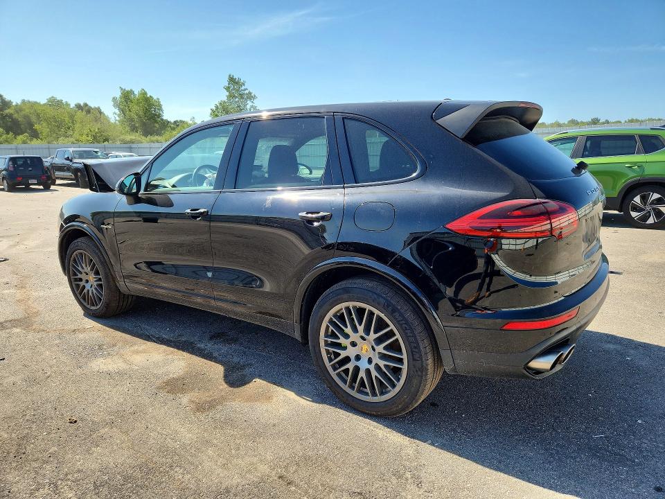 60324996 :رقم المزاد ، WP1AE2A26JLA71879 vin ، 2018 Porsche Cayenne مزاد بيع