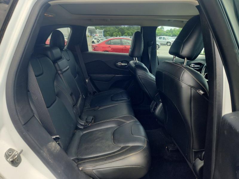 60442596 :رقم المزاد ، 1C4PJMDS1FW646667 vin ، 2015 Jeep Cherokee مزاد بيع