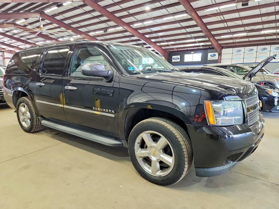 2014 Chevrolet Suburban მანქანა იყიდება აუქციონზე, vin: 1GNSCKE01ER106780, აუქციონის ნომერი: 61282296