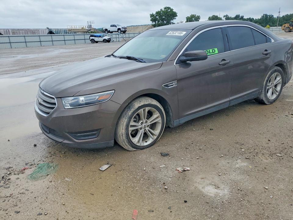 2016 Ford Taurus მანქანა იყიდება აუქციონზე, vin: 1FAHP2E80GG101376, აუქციონის ნომერი: 62632186