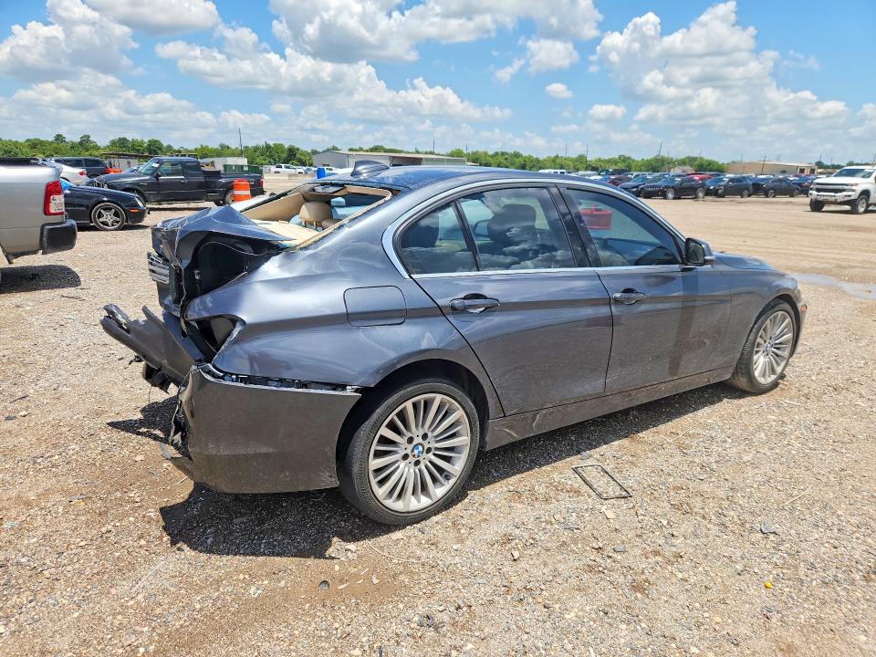 60206506 :رقم المزاد ، WBA3A5C56DF355611 vin ، 2013 Bmw 328 مزاد بيع