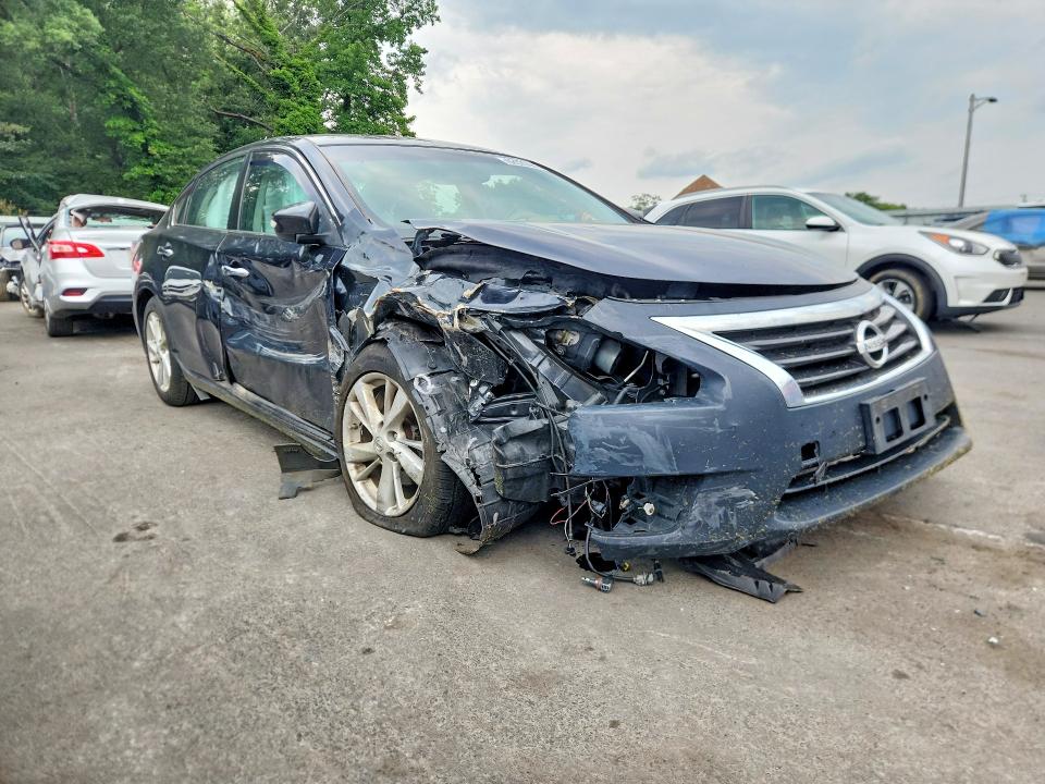 Продажа на аукционе авто 2014 Nissan Altima, vin: 1N4AL3AP9EC184942, номер лота: 62625666