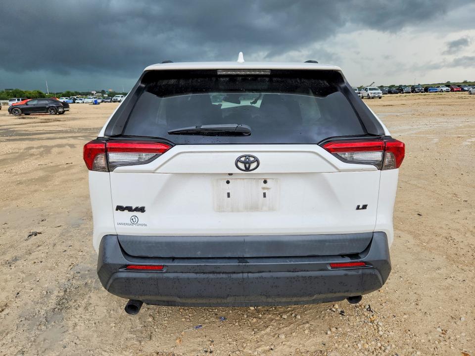 61601946 :رقم المزاد ، 2T3H1RFV2MC117251 vin ، 2021 Toyota Rav4 مزاد بيع