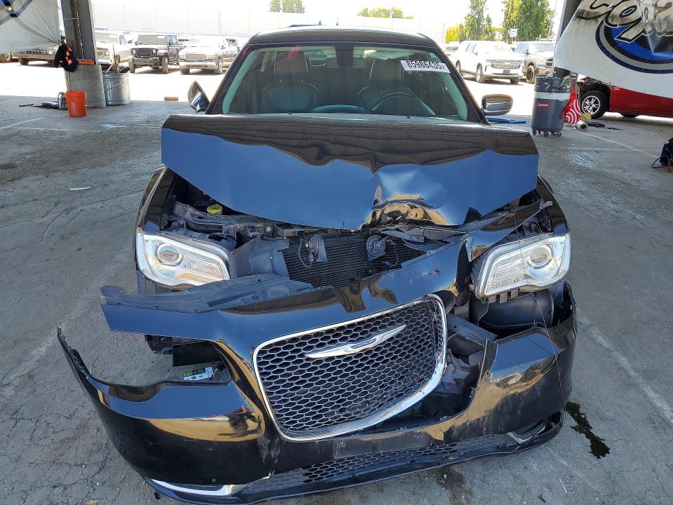85986435 :رقم المزاد ، 2C3CCAEG1KH528407 vin ، 2019 Chrysler 300 مزاد بيع