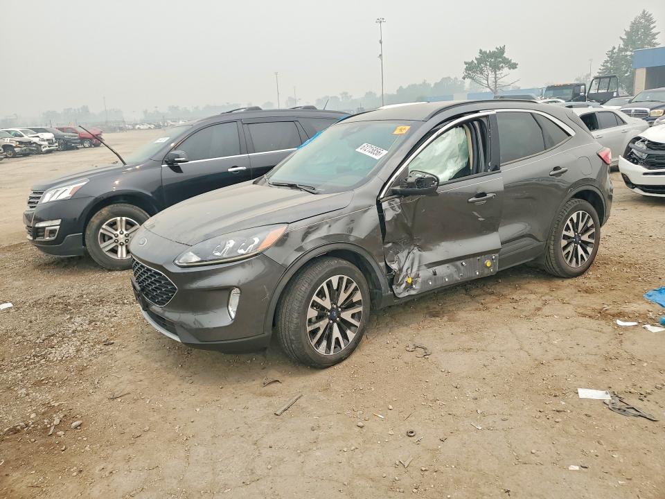 61215856 :رقم المزاد ، 1FMCU9H95LUA27311 vin ، 2020 Ford Escape مزاد بيع