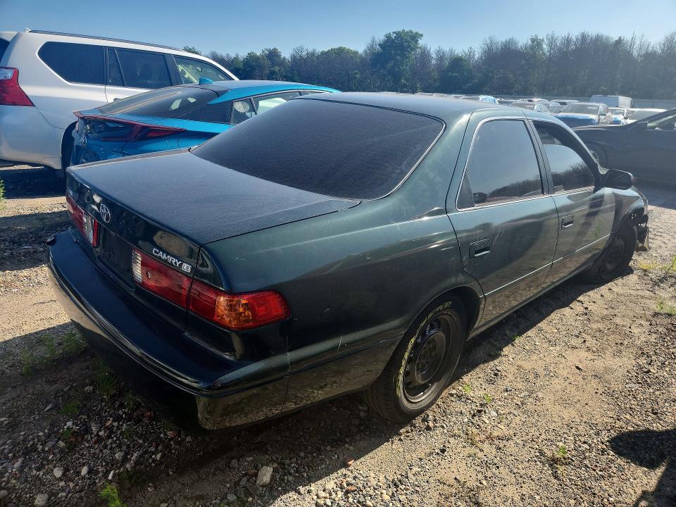 61924676 :رقم المزاد ، 4T1BG22K91U865909 vin ، 2001 Toyota Camry مزاد بيع