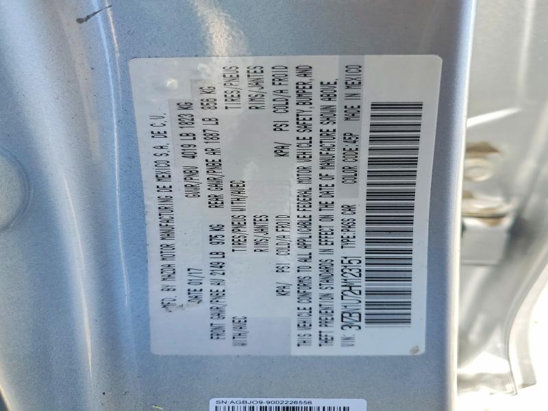 61215826 :رقم المزاد ، 3MZBN1U72HM123151 vin ، 2017 Mazda 3 مزاد بيع