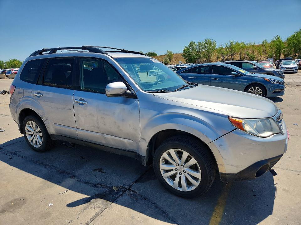62527176 :رقم المزاد ، JF2SHADC3DH439942 vin ، 2013 Subaru Forester مزاد بيع