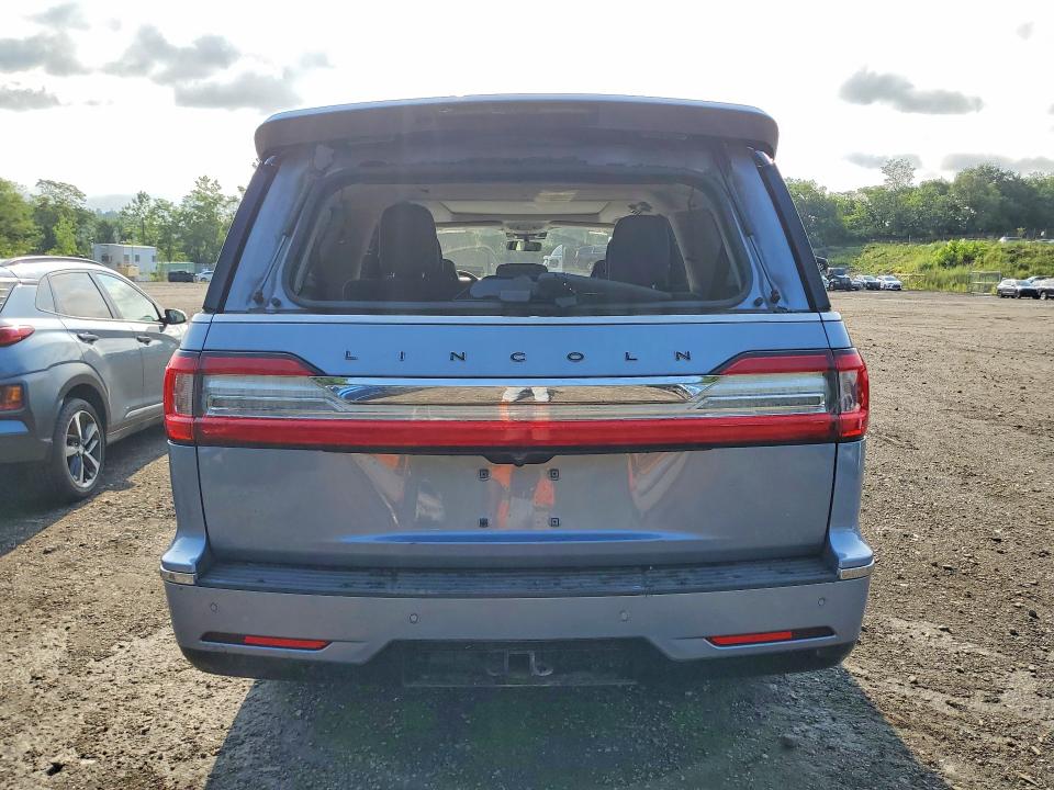 Продажа на аукционе авто 2020 Lincoln Navigator, vin: 5LMJJ3TT1LEL08982, номер лота: 61939546