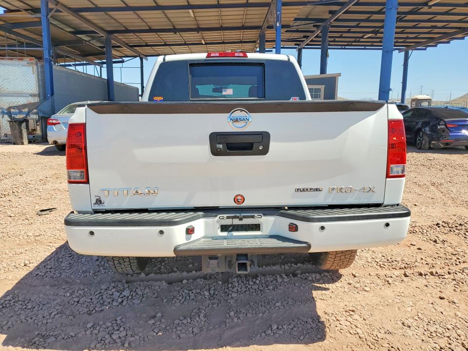 58130126 :رقم المزاد ، 1N6BA0EC7FN514879 vin ، 2015 Nissan Titan مزاد بيع