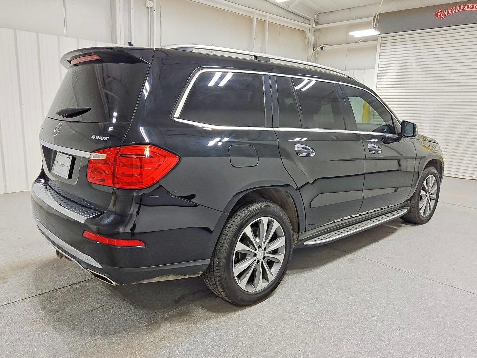 67221176 :رقم المزاد ، 4JGDF6EE7FA503823 vin ، 2015 Mercedes-benz Gl مزاد بيع