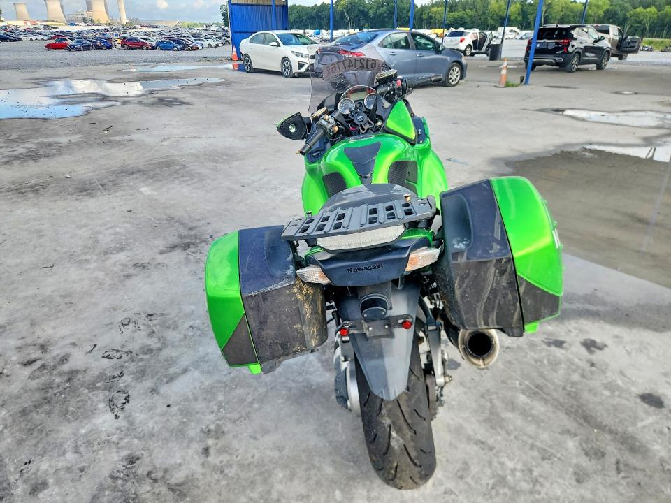 Продажа на аукционе авто 2015 Kawasaki Zg1400, vin: JKBZGNE1XFA001358, номер лота: 61214776