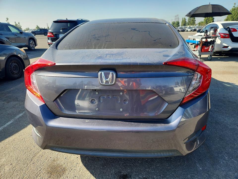 Продаж на аукціоні авто 2017 Honda Civic, vin: 2HGFC2F56HH518252, номер лоту: 63177356
