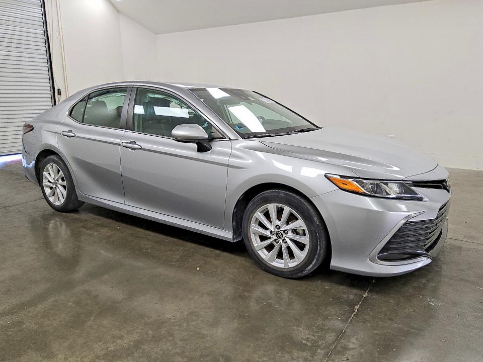 2022 Toyota Camry მანქანა იყიდება აუქციონზე, vin: 4T1C11AK7NU651377, აუქციონის ნომერი: 60887096
