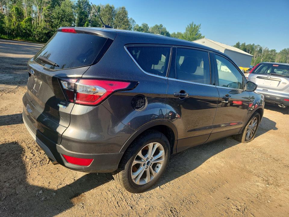 2017 Ford Escape მანქანა იყიდება აუქციონზე, vin: 1FMCU9GD1HUE78152, აუქციონის ნომერი: 59169526