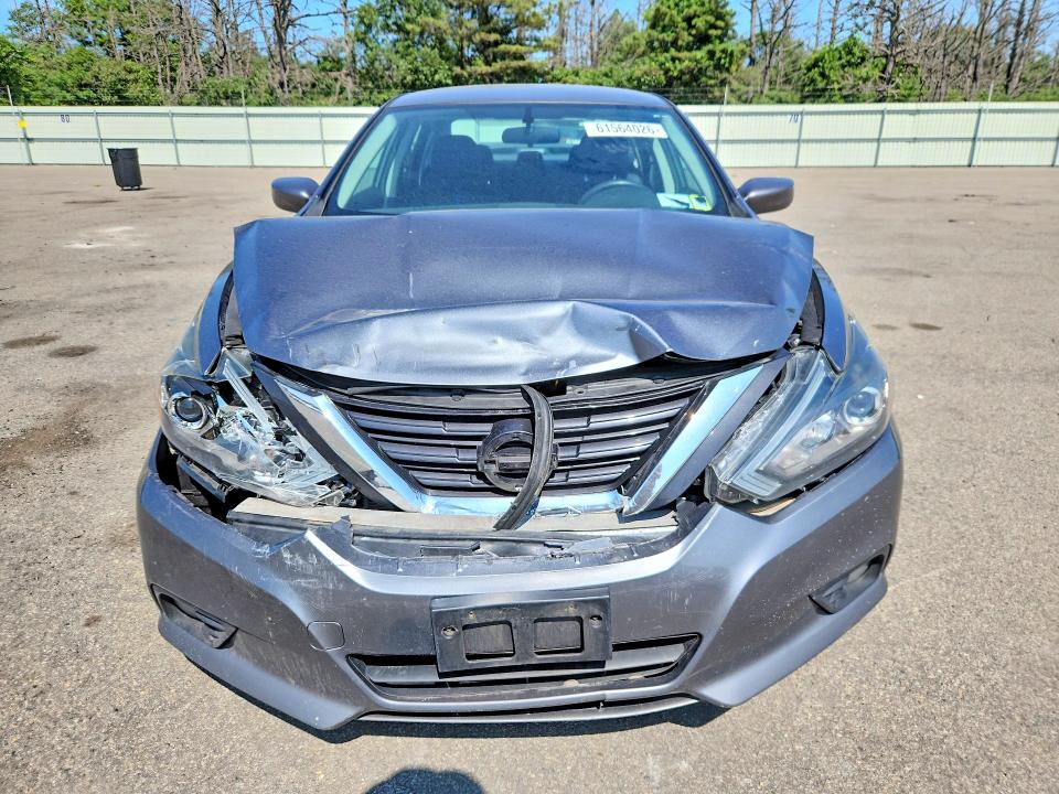 Продаж на аукціоні авто 2018 Nissan Altima, vin: 1N4AL3AP4JC145718, номер лоту: 61564026