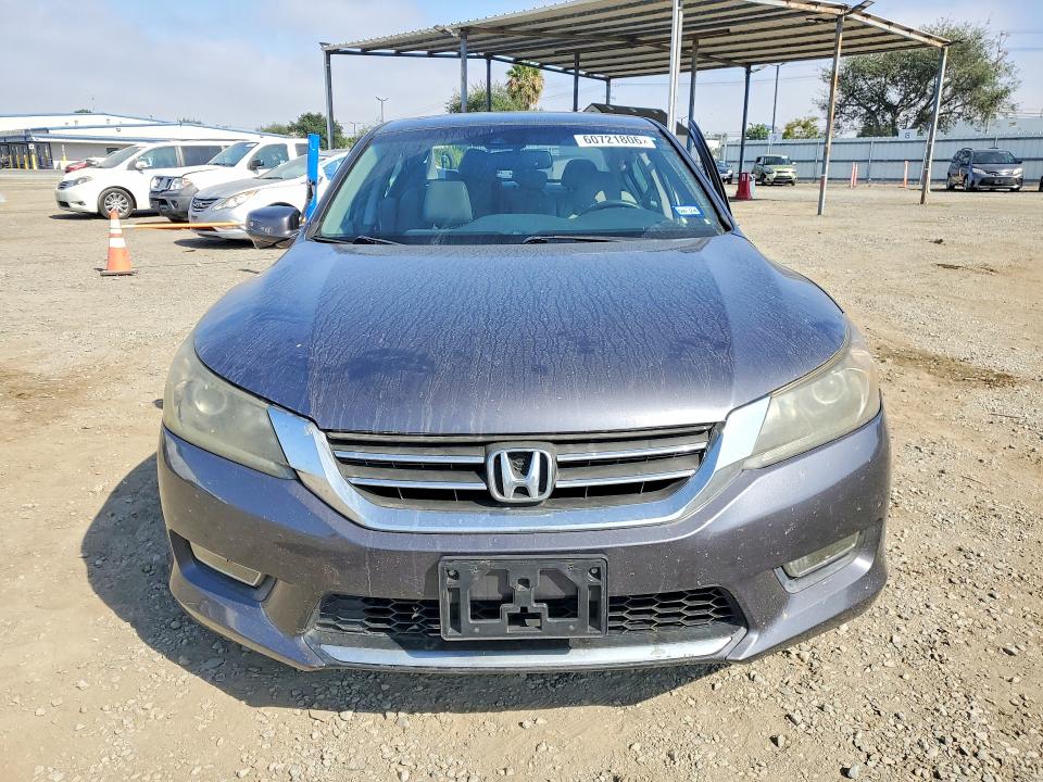 Продажа на аукционе авто 2013 Honda Accord, vin: 1HGCR2F89DA063885, номер лота: 60721806