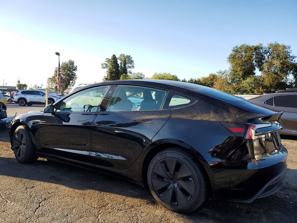 2026 Tesla Model 3 მანქანა იყიდება აუქციონზე, vin: 5YJ3E1EAXTF160317, აუქციონის ნომერი: 61057116