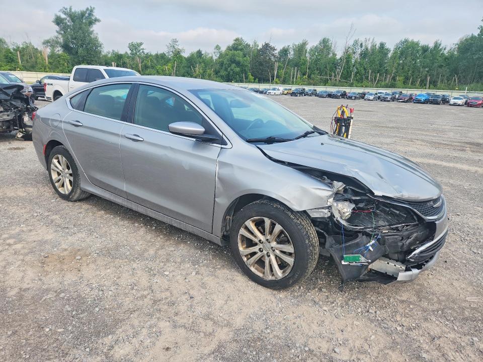 62387426 :رقم المزاد ، 1C3CCCAB7FN562080 vin ، 2015 Chrysler 200 مزاد بيع