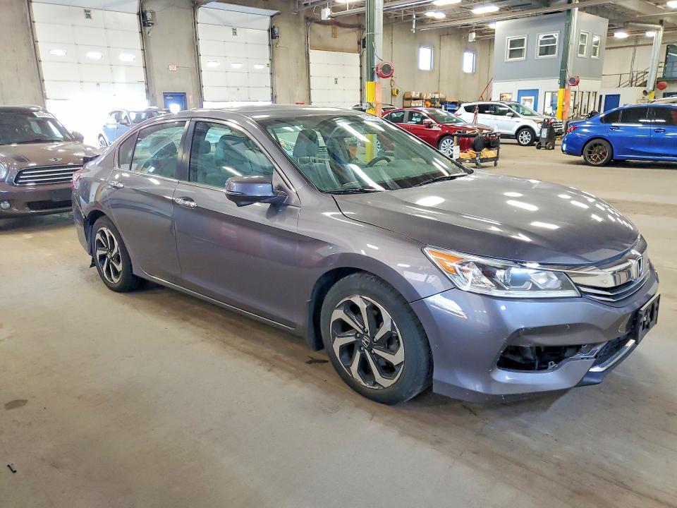 Продажа на аукционе авто 2016 Honda Accord, vin: 1HGCR2F79GA242679, номер лота: 61142406