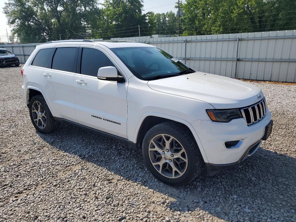 61385086 :رقم المزاد ، 1C4RJFBG1JC234438 vin ، 2018 Jeep Grand Cherokee مزاد بيع