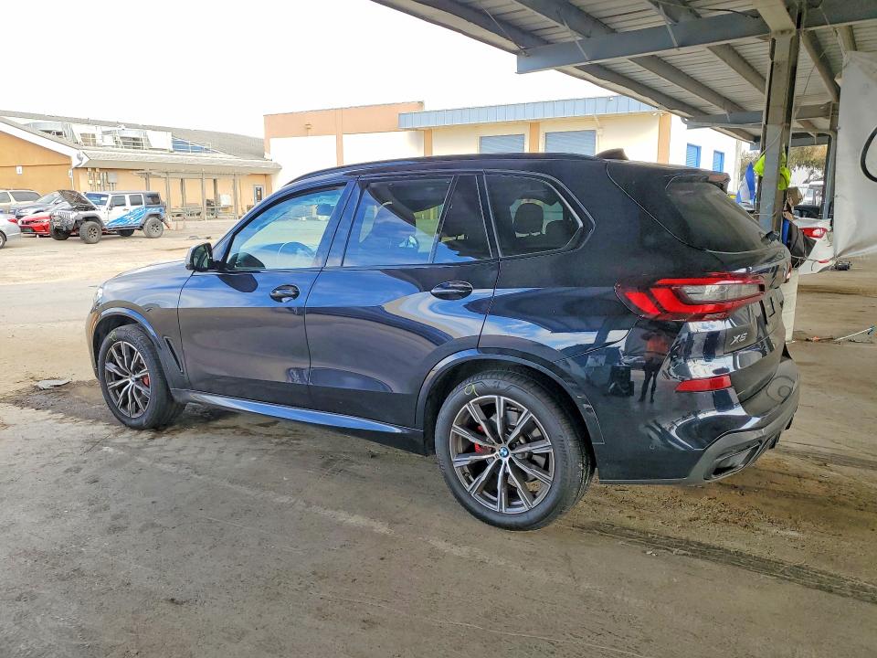 62158896 :رقم المزاد ، 5UXCR6C00N9L56399 vin ، 2022 Bmw X5 مزاد بيع