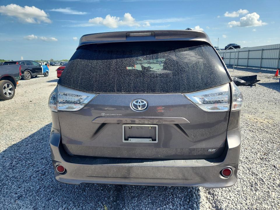 63499136 :رقم المزاد ، 5TDXK3DC3GS732080 vin ، 2016 Toyota Sienna مزاد بيع