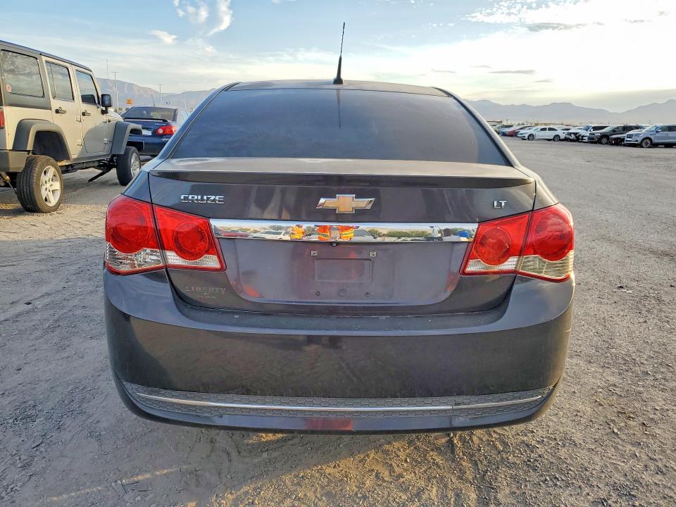 61048836 :رقم المزاد ، 1G1PC5SB8E7192633 vin ، 2014 Chevrolet Cruze مزاد بيع