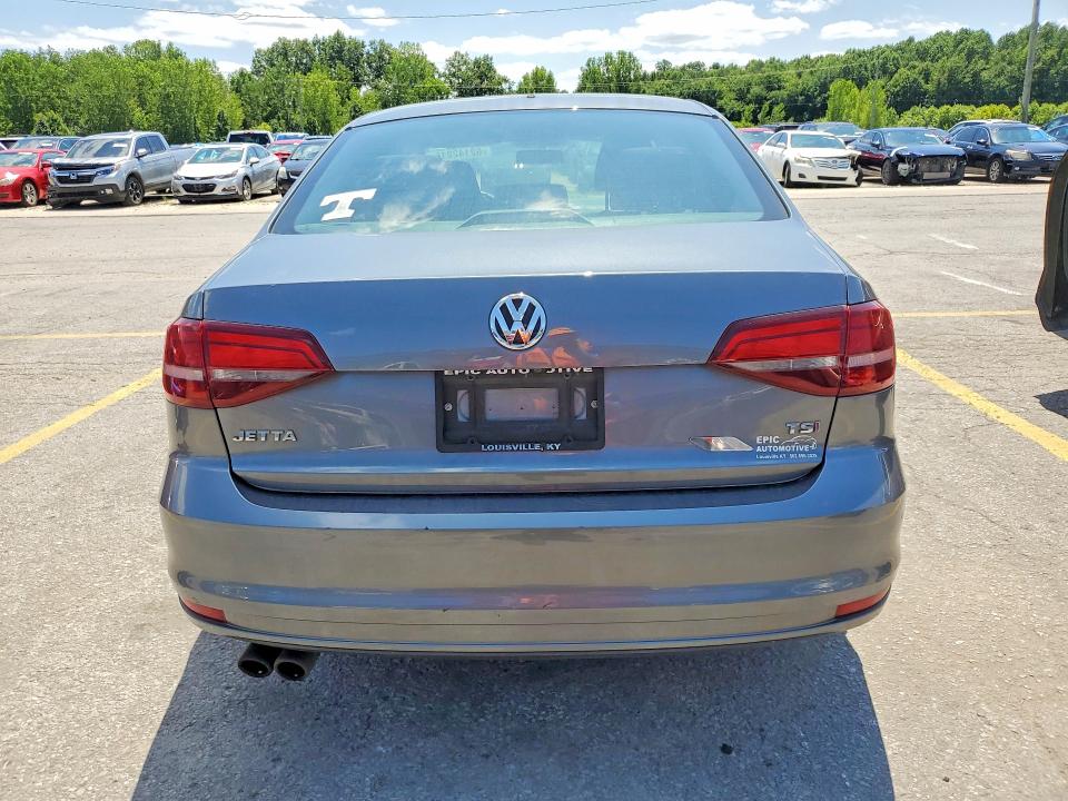 Продаж на аукціоні авто 2018 Volkswagen Jetta, vin: 3VW2B7AJ9JM220686, номер лоту: 62142216