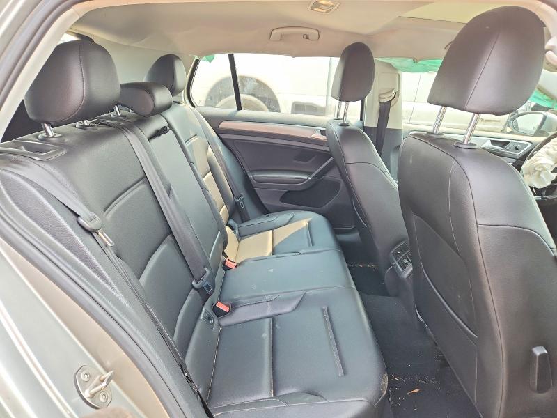 61319576 :رقم المزاد ، 3VW217AU9HM075351 vin ، 2017 Volkswagen Golf مزاد بيع