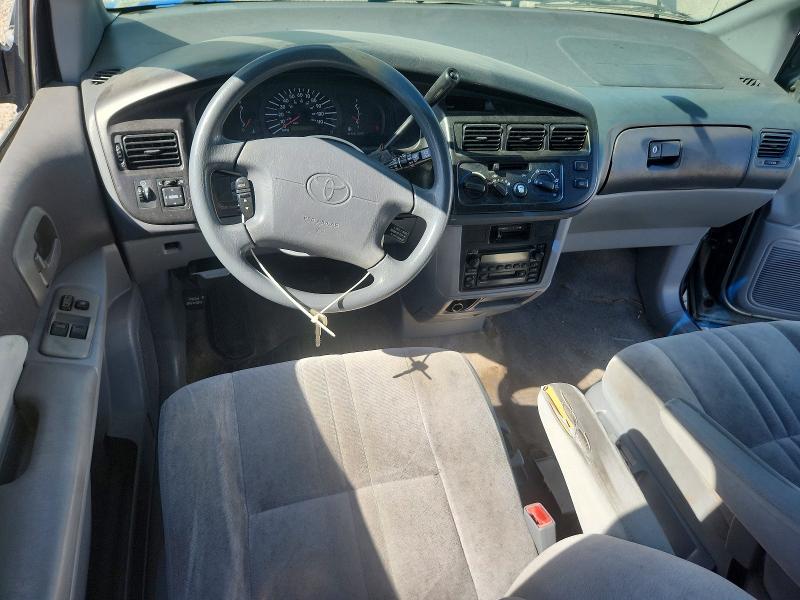 60465626 :رقم المزاد ، 4T3ZF19C7YU319623 vin ، 2000 Toyota Sienna مزاد بيع
