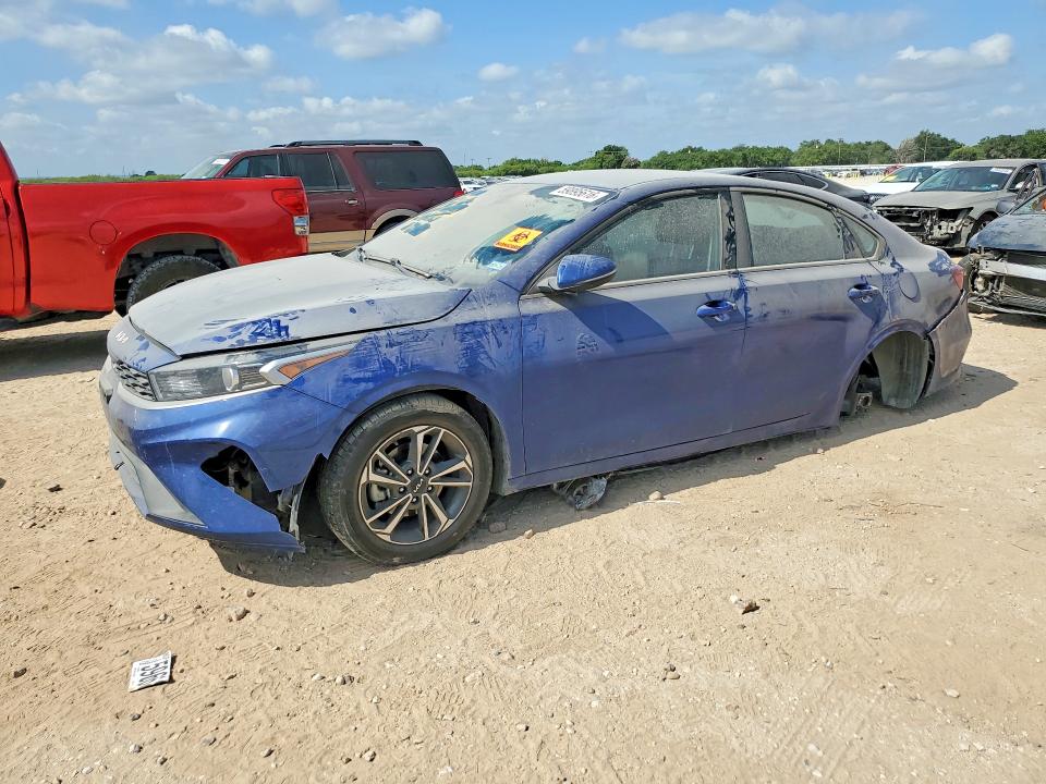 59895616 :رقم المزاد ، 3KPF24AD3PE568841 vin ، 2023 Kia Forte مزاد بيع