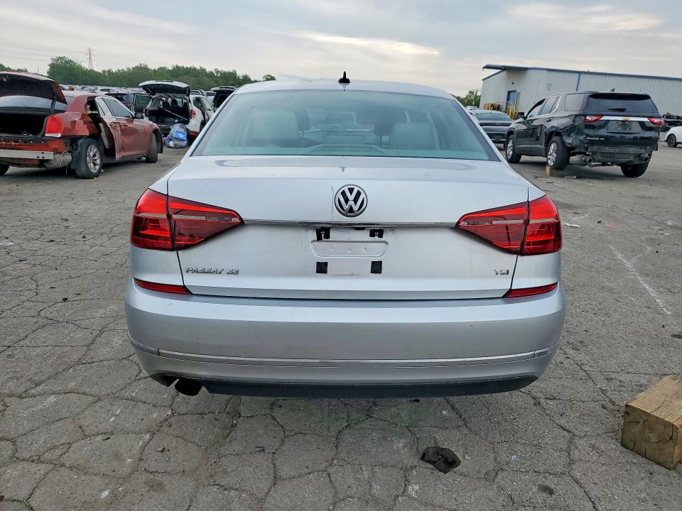 Продажа на аукционе авто 2016 Volkswagen Passat, vin: 1VWBS7A34GC032010, номер лота: 62418756