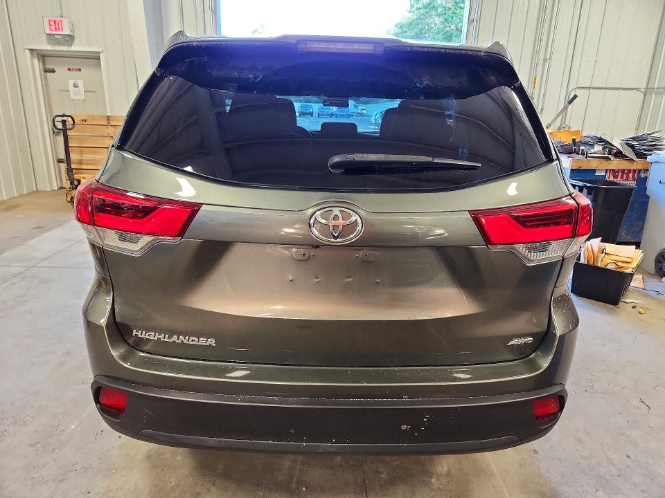 2019 Toyota Highlander მანქანა იყიდება აუქციონზე, vin: 5TDBZRFH6KS991849, აუქციონის ნომერი: 60254886