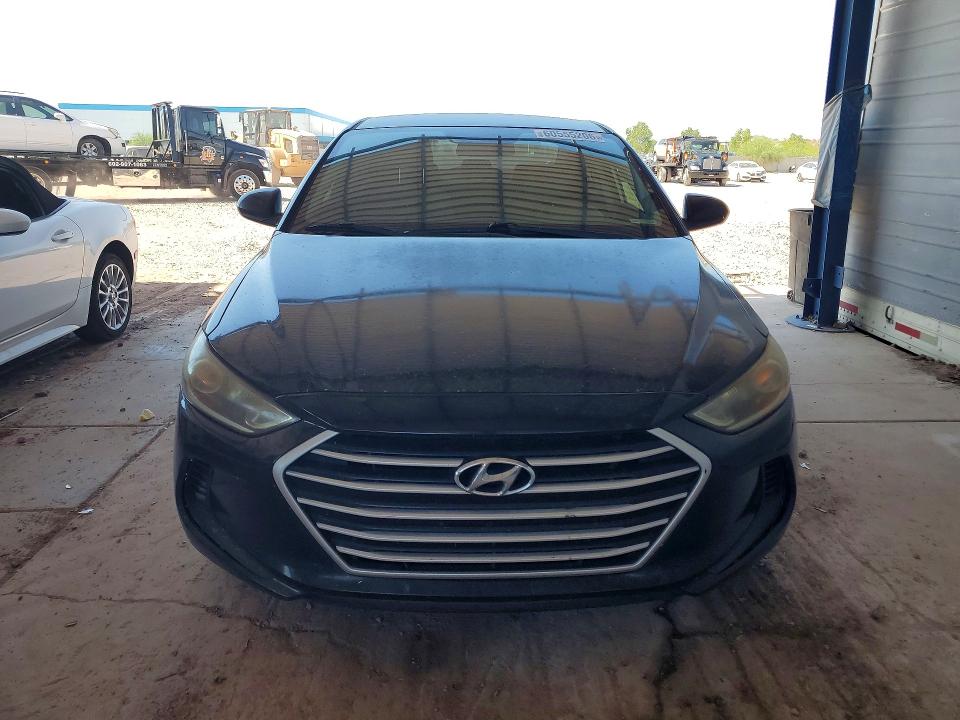 60555206 :رقم المزاد ، 5NPD84LF0JH292139 vin ، 2018 Hyundai Elantra مزاد بيع