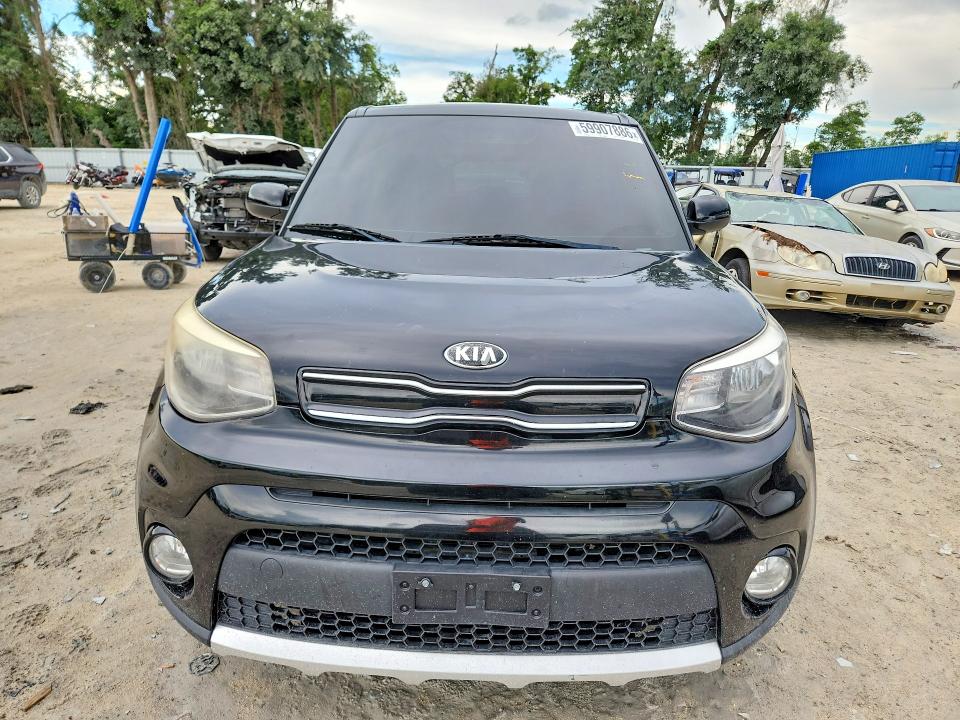 2017 Kia Soul მანქანა იყიდება აუქციონზე, vin: KNDJP3A56H7498509, აუქციონის ნომერი: 59907886