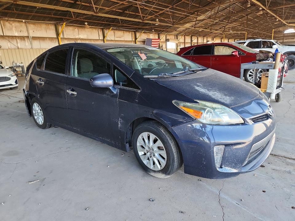 60940756 :رقم المزاد ، JTDKN3DP5D3041277 vin ، 2013 Toyota Prius Plug-in Hybrid مزاد بيع