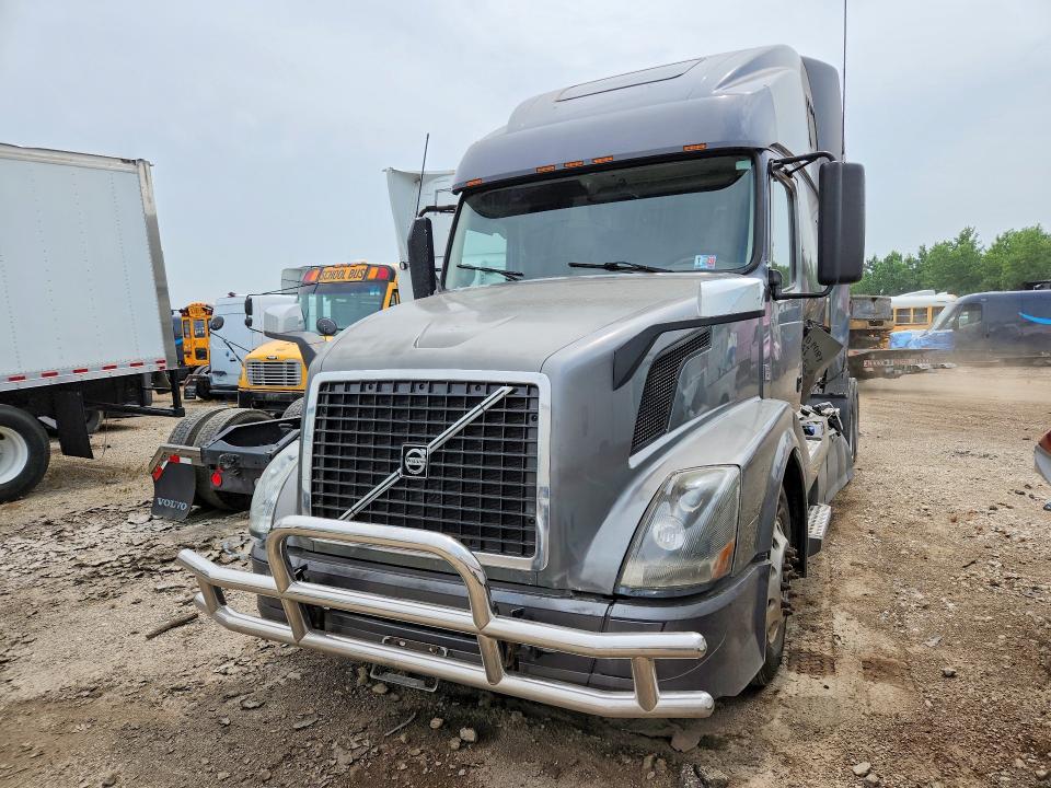 2016 Volvo Vn მანქანა იყიდება აუქციონზე, vin: 4V4NC9EH9GN948365, აუქციონის ნომერი: 61920666