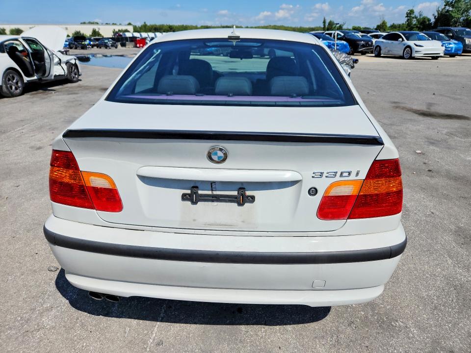 60200516 :رقم المزاد ، WBAEV53454KM36837 vin ، 2004 Bmw 330 مزاد بيع