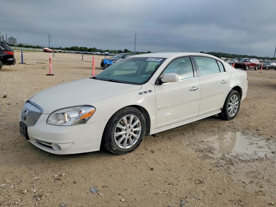 62272836 :رقم المزاد ، 1G4HC5EM6BU152374 vin ، 2011 Buick Lucerne مزاد بيع