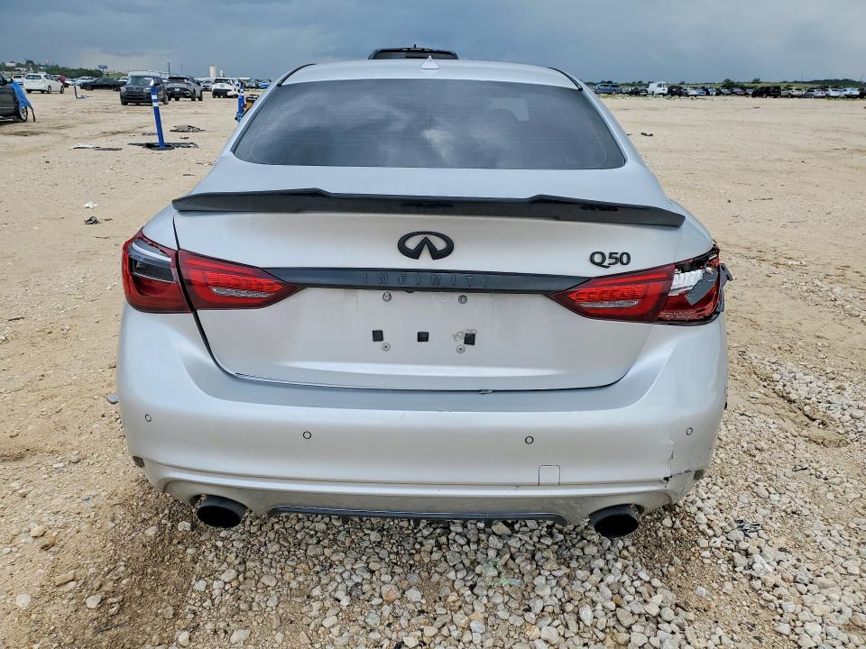 61617226 :رقم المزاد ، JN1EV7AP2JM353834 vin ، 2018 Infiniti Q50 مزاد بيع