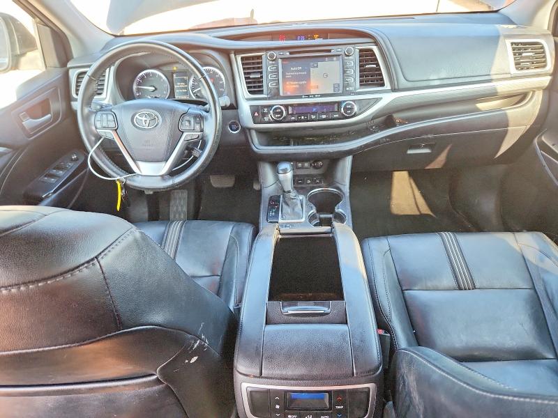 59821966 :رقم المزاد ، 5TDJZRFH6HS358109 vin ، 2017 Toyota Highlander مزاد بيع
