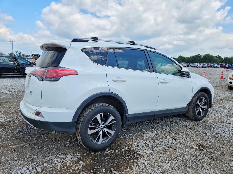 Продажа на аукционе авто 2017 Toyota Rav4, vin: JTMRFREV5HJ113110, номер лота: 62842266
