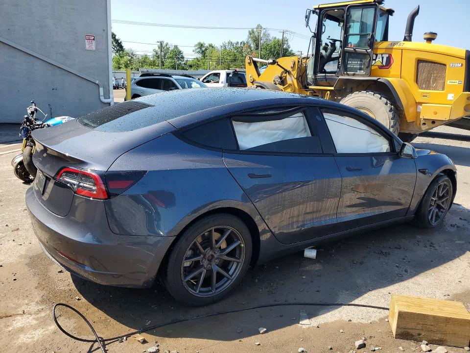 63205526 :رقم المزاد ، 5YJ3E1EA5PF652422 vin ، 2023 Tesla Model 3 مزاد بيع