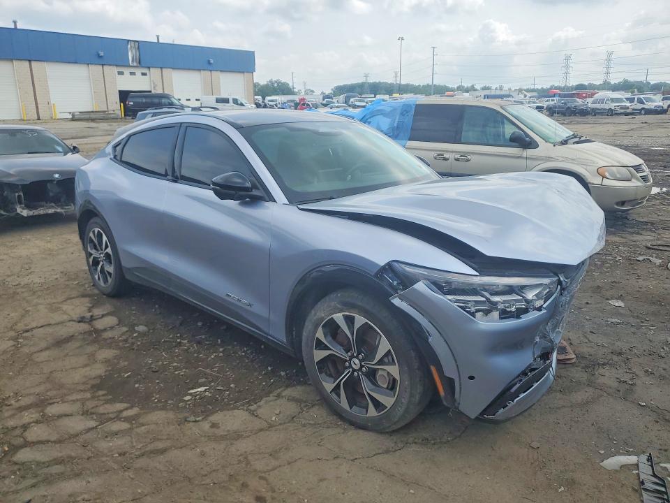 62294026 :رقم المزاد ، 3FMTK3SU4NMA23788 vin ، 2022 Ford Mustang Mach-e مزاد بيع