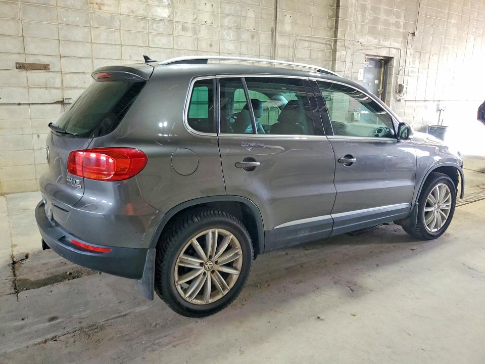 2014 Volkswagen Tiguan მანქანა იყიდება აუქციონზე, vin: WVGBV3AX1EW536530, აუქციონის ნომერი: 59690376