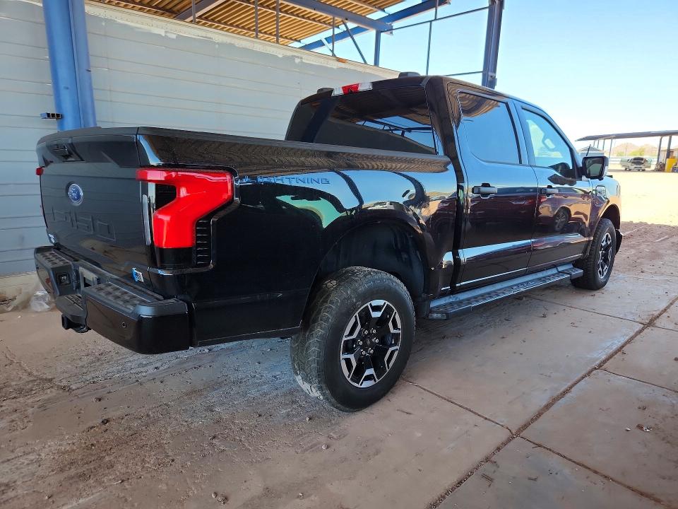 63289786 :رقم المزاد ، 1FTVW1EL8NWG14926 vin ، 2022 Ford F150 مزاد بيع