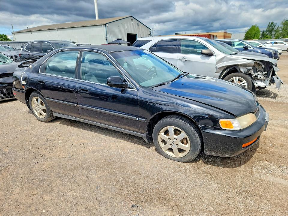 1996 Honda Accord მანქანა იყიდება აუქციონზე, vin: 1HGCD5635TA810370, აუქციონის ნომერი: 56484486